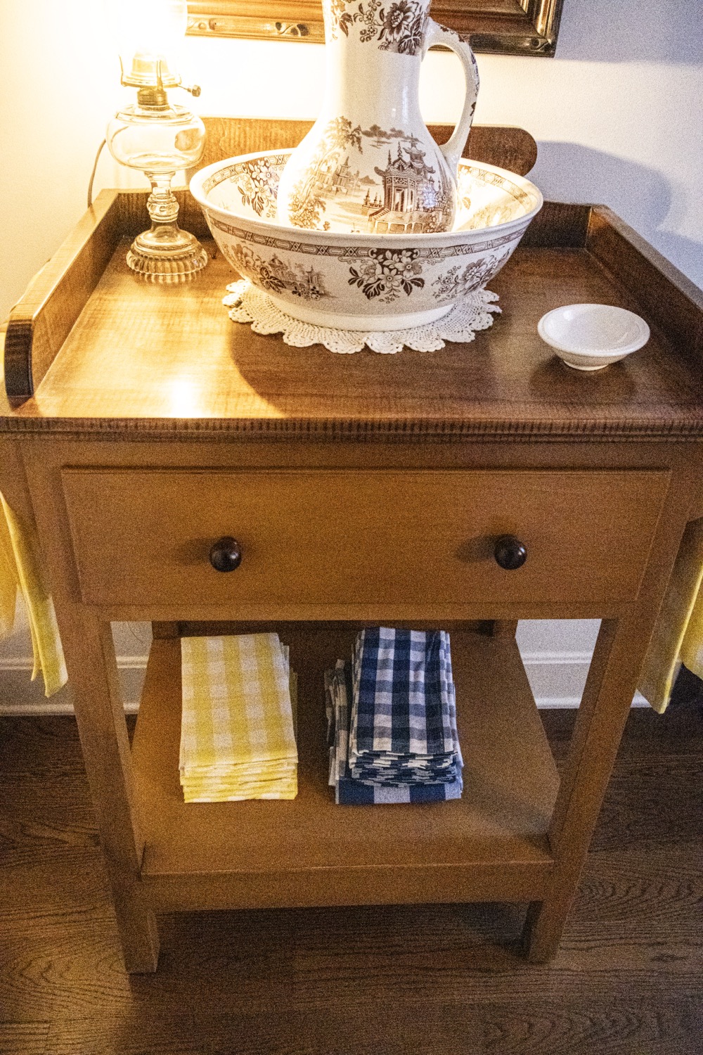 Primitive Wash Stand